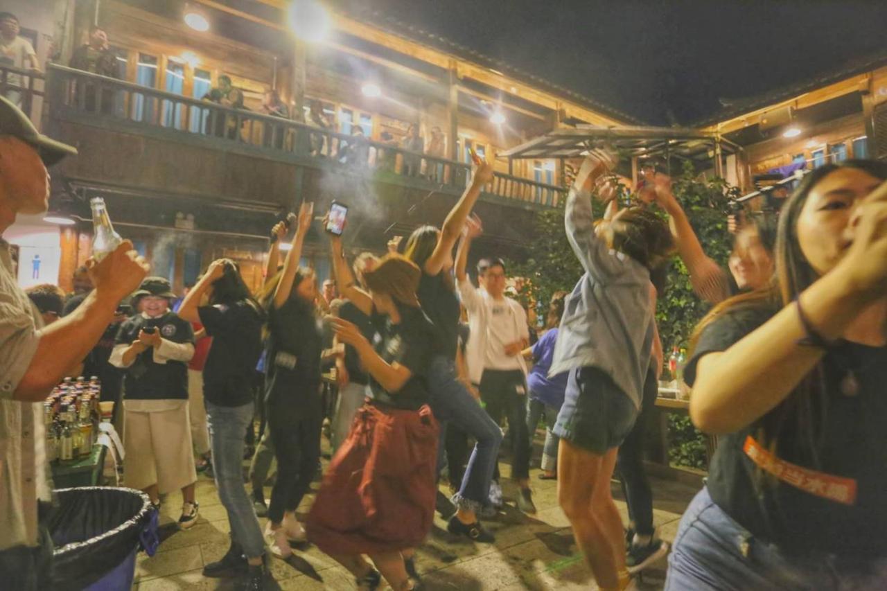 Lijiang Desti Youth Park Hostel 외부 사진