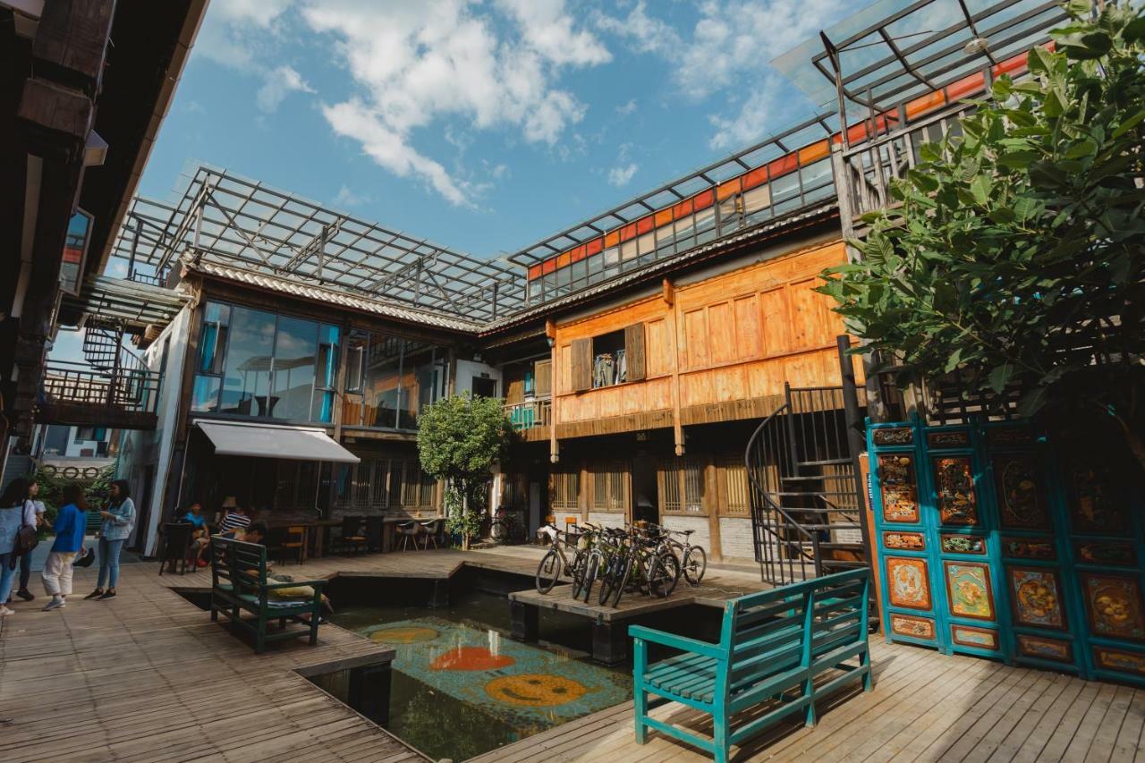 Lijiang Desti Youth Park Hostel 외부 사진